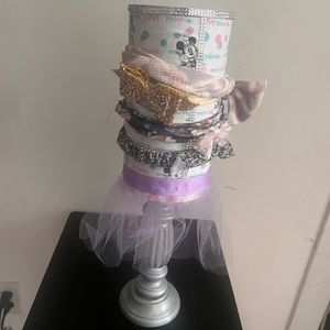 Baby headband stand